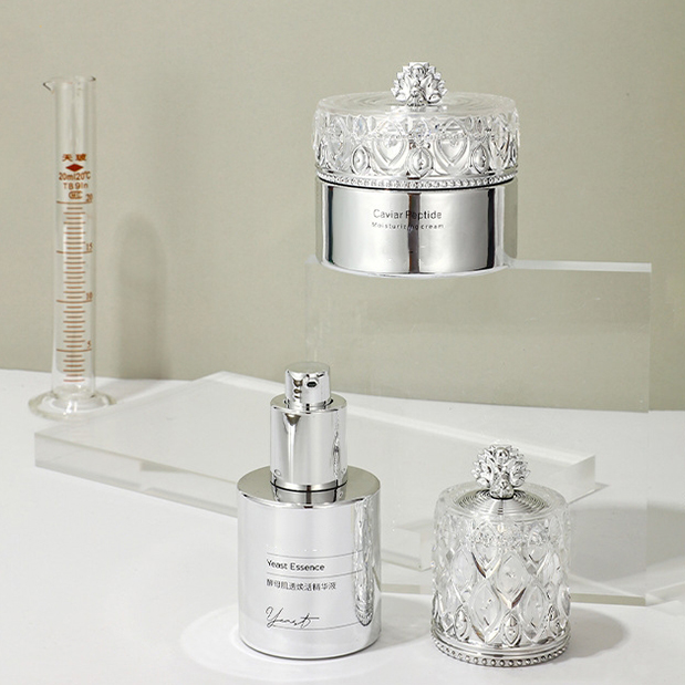 Den delikate balance i design af glasparfumeflaske: fusionen af praktisk og kunstnerisk