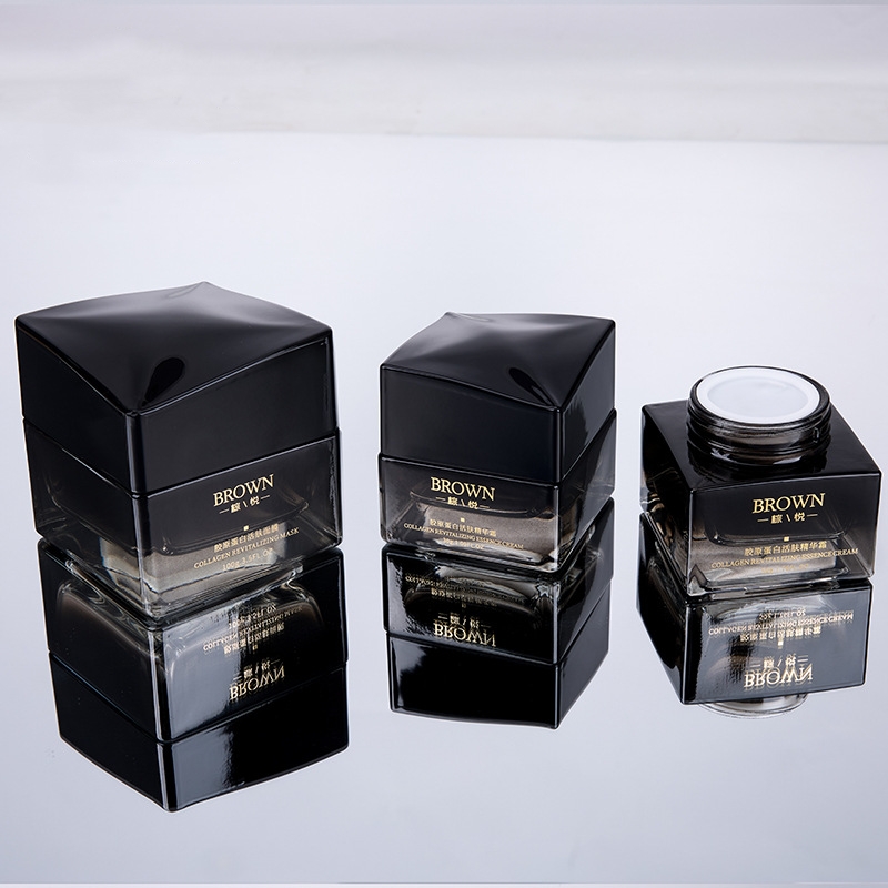 Unik firkantet cremekrukke med hævet lågdesign til kosmetisk emballage Unik firkantet cremekrukke med hævet lågdesign til kosmetisk emballage